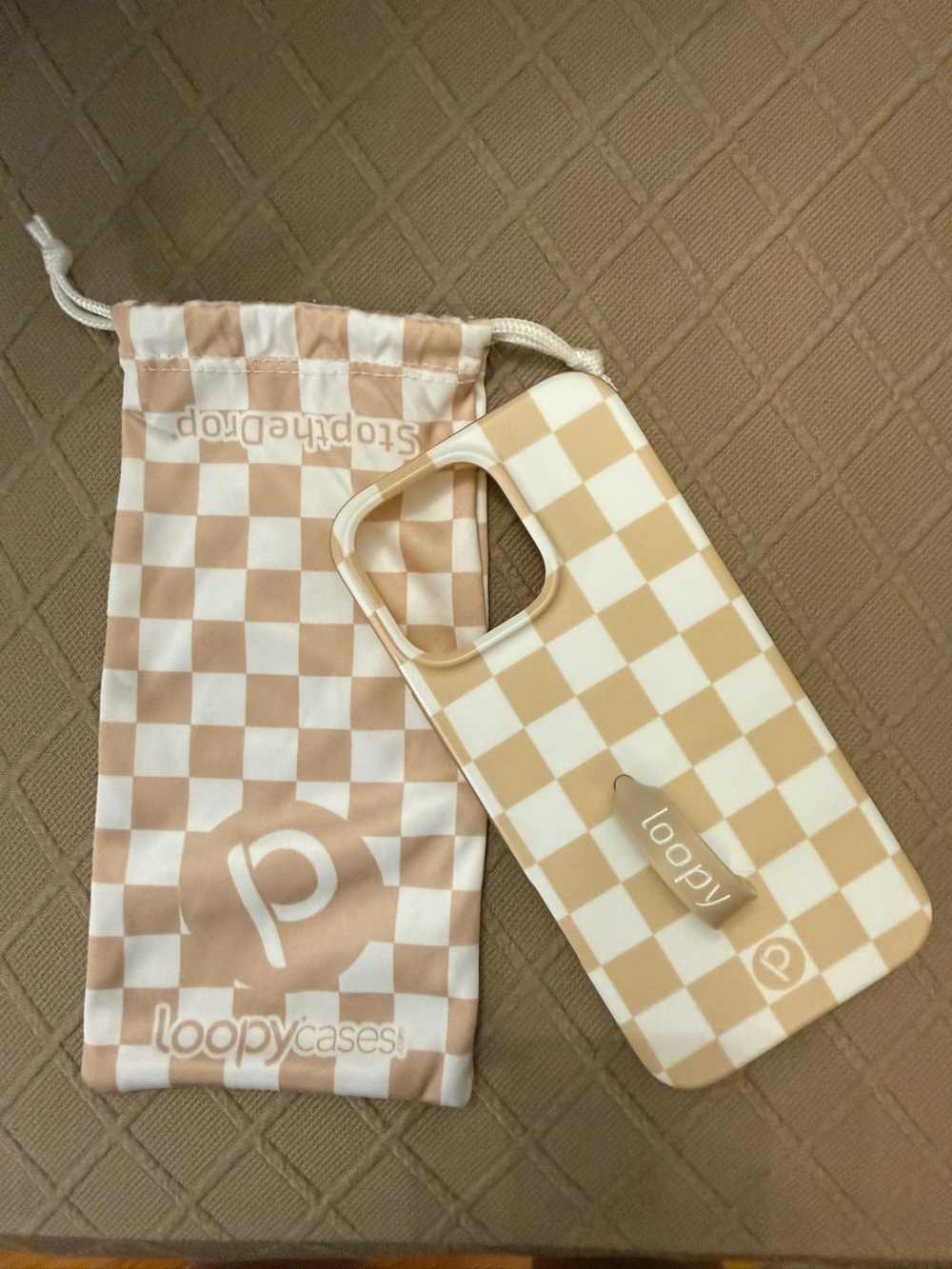 Loopy iPhone 16 pro max sand dollar checkered case